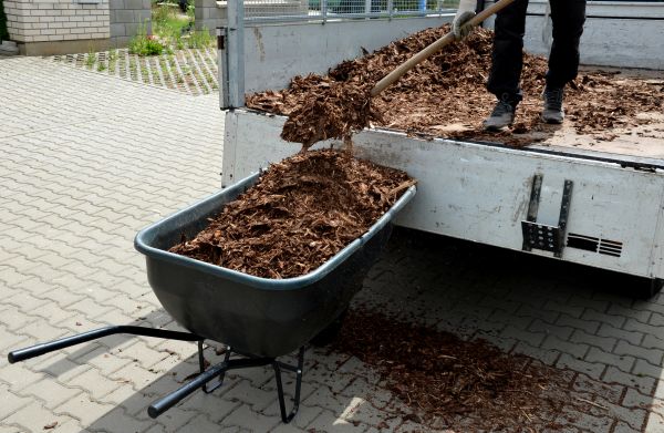 Bulk Mulch Delivery in Canton